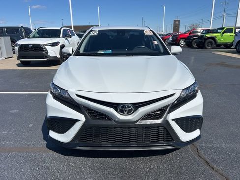 Used 2022 Toyota Camry SE image 20