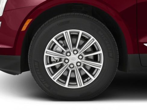 Used 2018 Cadillac XT5 Luxury w/ Driver Awareness Package AWD/4WD image 14