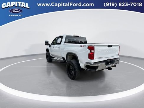 Used 2021 Chevrolet Silverado 2500 LT w/ Fleet Comfort Package AWD/4WD image 6