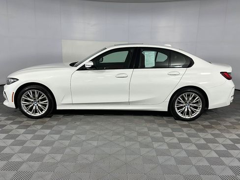 Used 2023 BMW 330i xDrive Sedan w/ Convenience Package AWD/4WD image 9