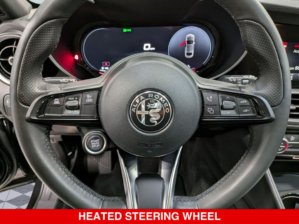 Used 2024 Alfa Romeo Giulia Ti AWD/4WD image 15