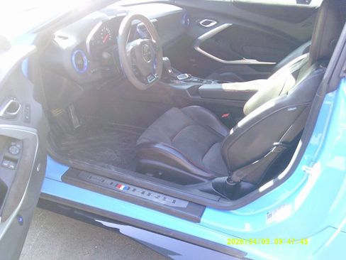 Used 2022 Chevrolet Camaro ZL1 image 7