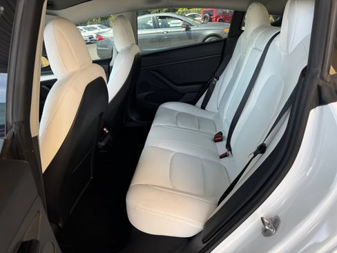 Used 2022 Tesla Model 3 Long Range AWD/4WD image 12