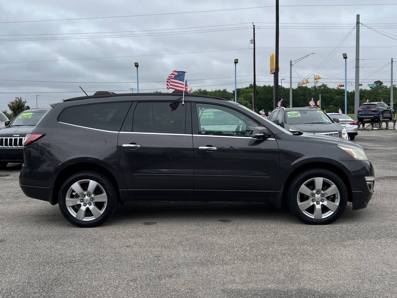 Used 2013 Chevrolet Traverse LT AWD/4WD image 5