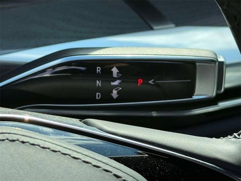 New 2025 Cadillac Escalade IQ Luxury 2 image 19