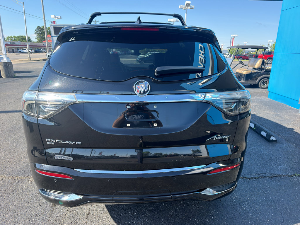 Used 2023 Buick Enclave Avenir w/ Avenir Technology Package AWD/4WD image 5