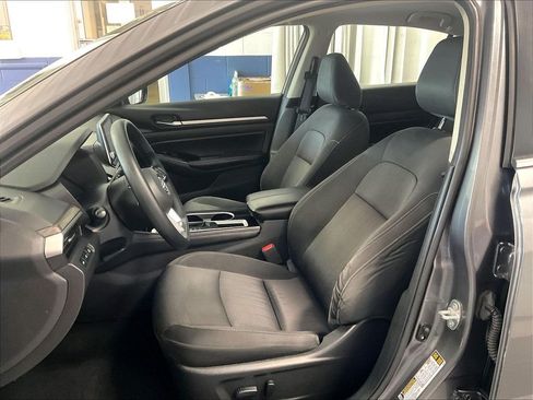 Used 2023 Nissan Altima 2.5 SV FWD image 10