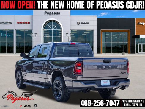 New 2026 RAM 1500 Express AWD/4WD image 5