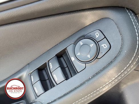 Used 2021 Buick Encore GX Essence FWD image 16
