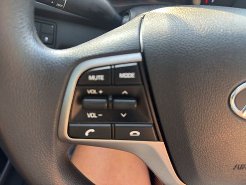 Used 2019 Hyundai Accent SE FWD image 26