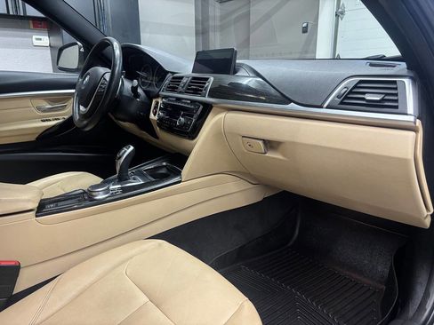 Used 2018 BMW 330i xDrive Sedan AWD/4WD image 25
