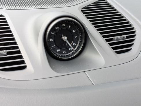 New 2026 Porsche Cayenne E-Hybrid Coupe AWD/4WD image 21