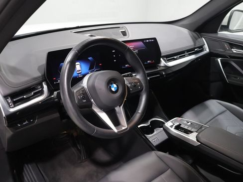 Used 2025 BMW X1 xDrive28i AWD/4WD image 14