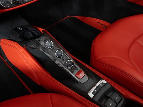 Used 2018 Ferrari 488 Spider image 40