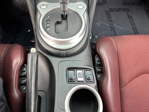 Used 2010 Nissan 370Z Touring w/ Sport Pkg RWD image 12