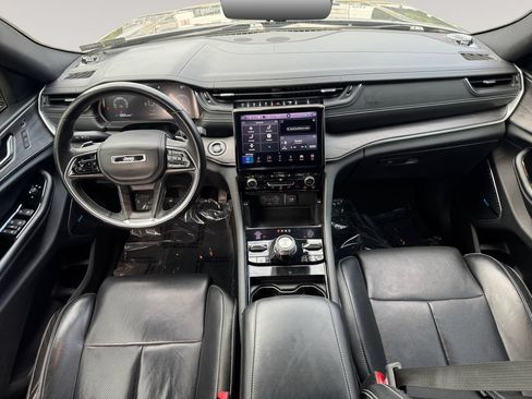 Used 2021 Jeep Grand Cherokee L Overland w/ Luxury Tech Group IV AWD/4WD image 10
