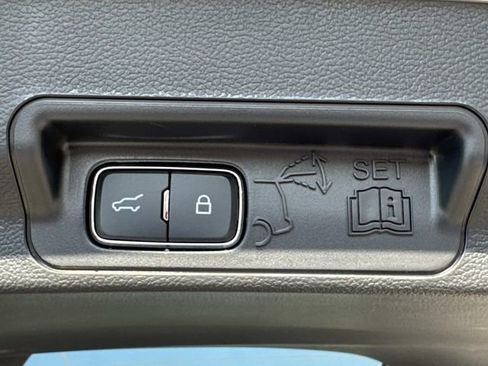 New 2026 Ford Explorer Active w/ Active Comfort Package image 14