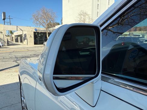 Used 2018 Rolls-Royce Phantom Sedan image 18