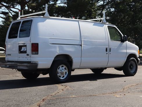 Used 2006 Ford E-250 and Econoline 250 RWD image 5