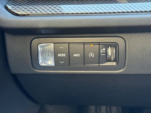New 2026 Chevrolet Traverse High Country w/ LPO, Floor Liner Package AWD/4WD image 32