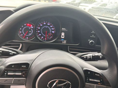Used 2022 Hyundai Elantra SEL w/ Cargo Package FWD image 14