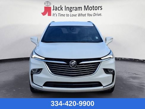 Used 2024 Buick Enclave Premium image 8