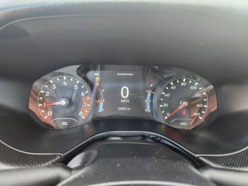 Used 2023 Jeep Compass Trailhawk image 12