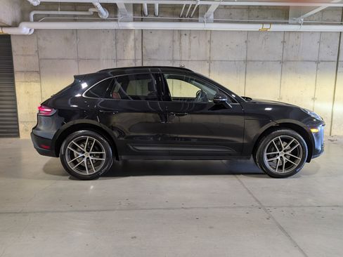 Used 2025 Porsche Macan image 10