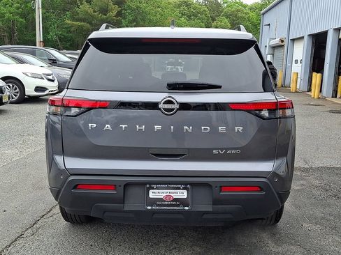 Used 2024 Nissan Pathfinder SV AWD/4WD image 5