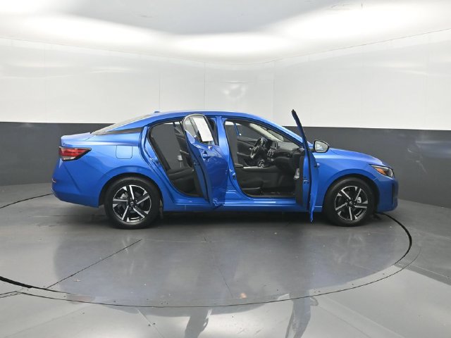 Used 2025 Nissan Sentra SV w/ All-Weather Package FWD image 33