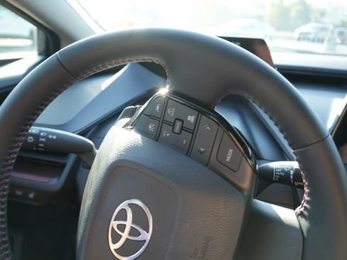 Used 2026 Toyota Prius Plug-In Hybrid FWD image 25