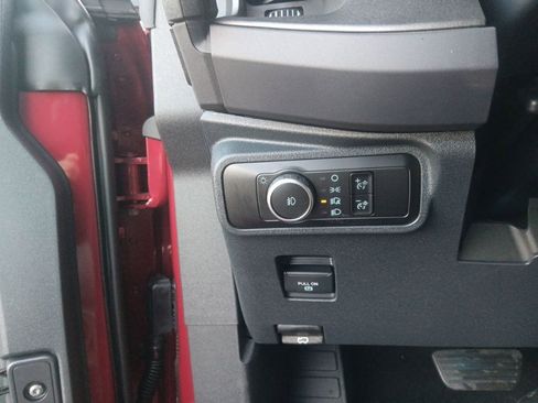 New 2025 Ford Bronco Badlands image 38