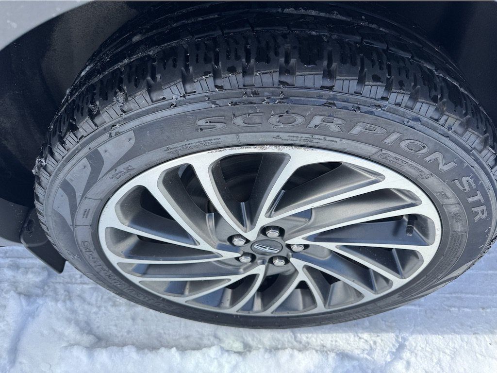 Used 2020 Lincoln Nautilus Reserve AWD/4WD image 25