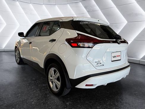 Used 2024 Nissan Kicks S image 6