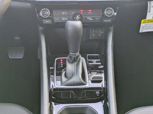 New 2026 Jeep Compass Latitude w/ Sun and Sound Group image 17