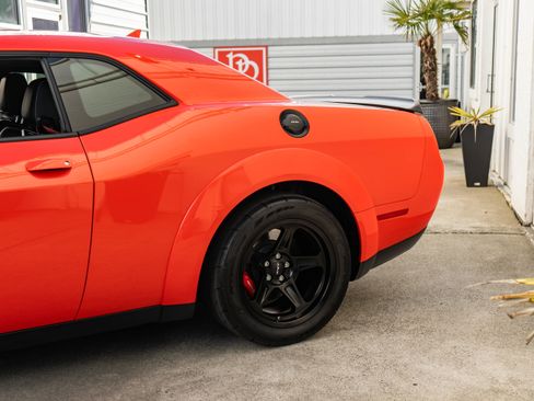 Used 2018 Dodge Challenger SRT Demon RWD image 5