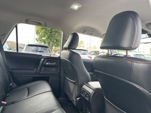 Used 2021 Toyota 4Runner TRD Off-Road Premium image 31