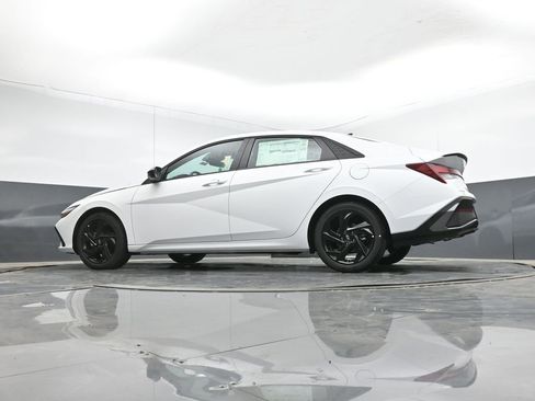 New 2026 Hyundai Elantra Sport FWD image 12