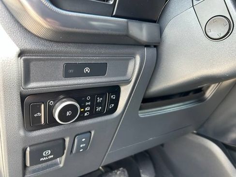 Used 2025 Ford F150 Platinum AWD/4WD image 31
