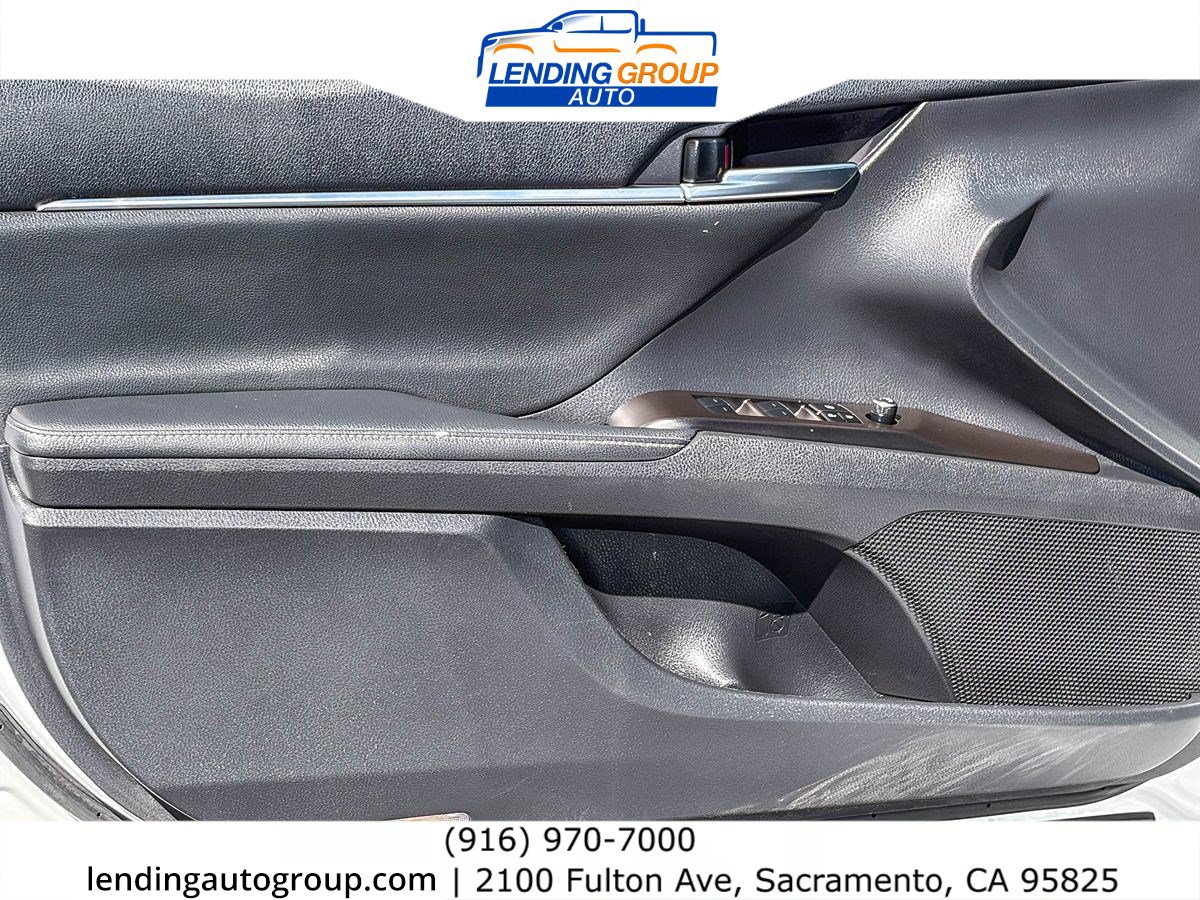 Used 2024 Toyota Camry XSE FWD image 19