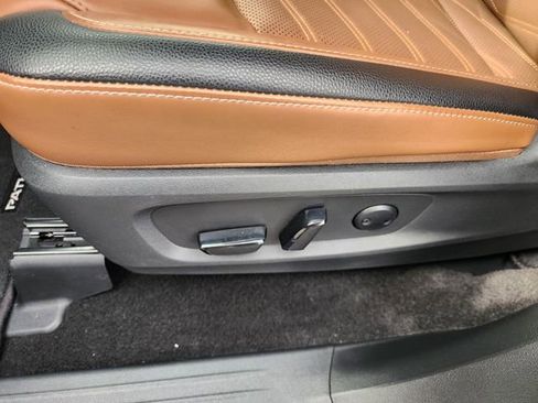 Used 2024 Nissan Pathfinder Platinum w/ Cargo Package image 16