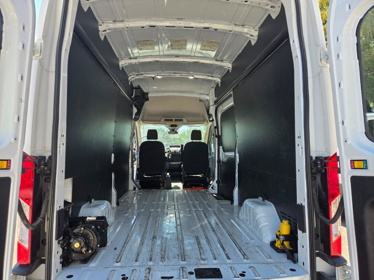 Used 2019 Ford Transit 350 148 High Roof RWD image 14