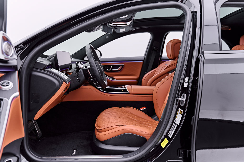 Used 2025 Mercedes-Benz S 63 AMG S image 36