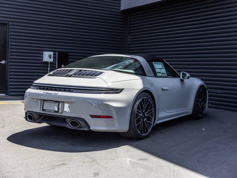 Used 2026 Porsche 911 Targa 4S AWD/4WD image 10