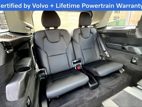 Certified 2025 Volvo XC90 B6 Plus image 37