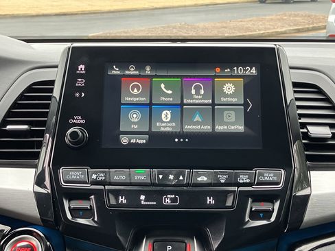 Certified 2024 Honda Odyssey Touring image 27