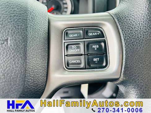 Used 2021 RAM 1500 Classic SLT AWD/4WD image 24