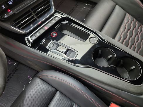 Used 2022 Audi RS e-tron GT AWD/4WD image 11