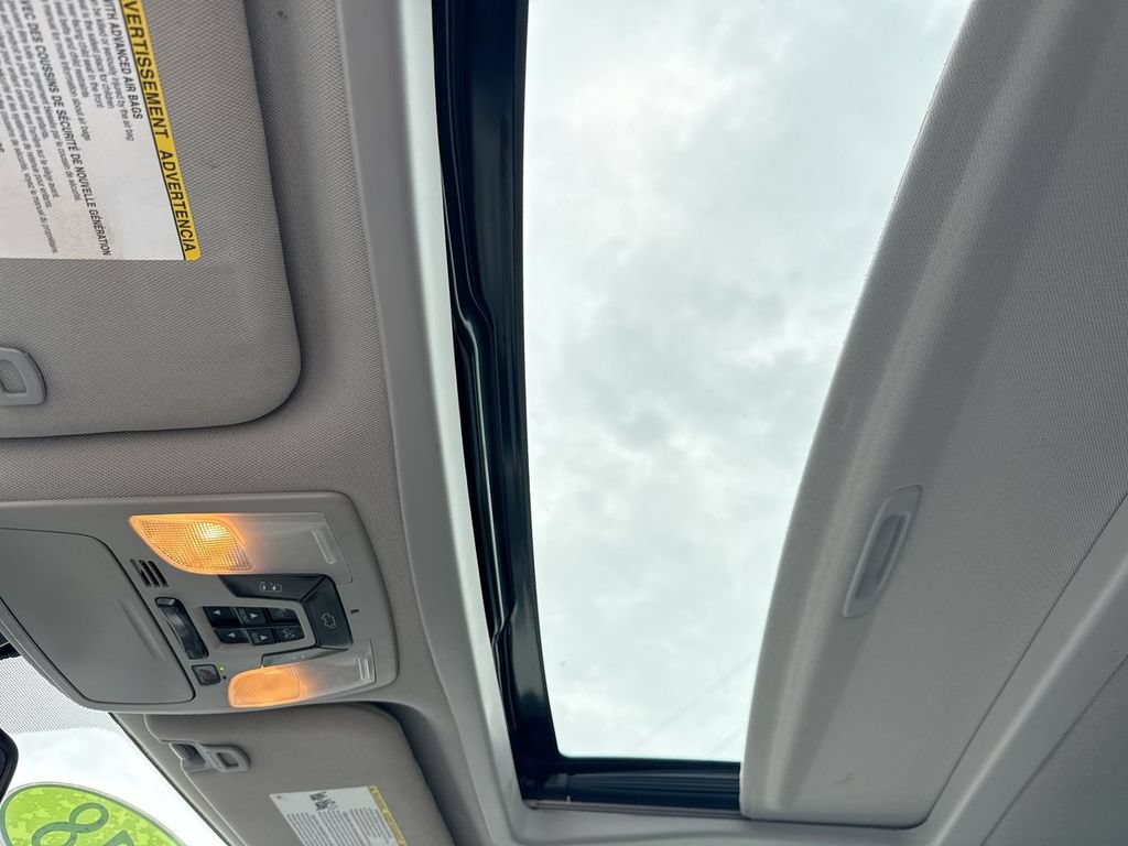 Used 2018 Toyota Sienna Limited Premium w/ Carpet Mat Package AWD/4WD image 27