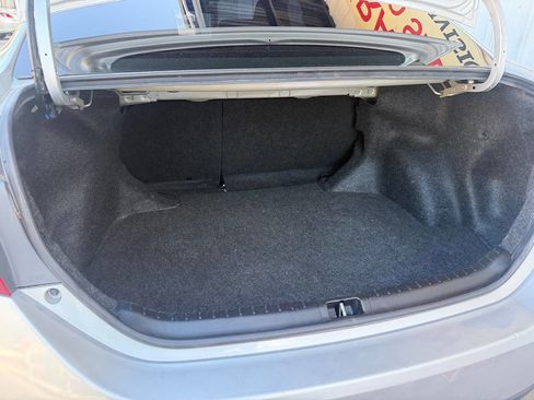 Used 2017 Toyota Corolla LE FWD image 29